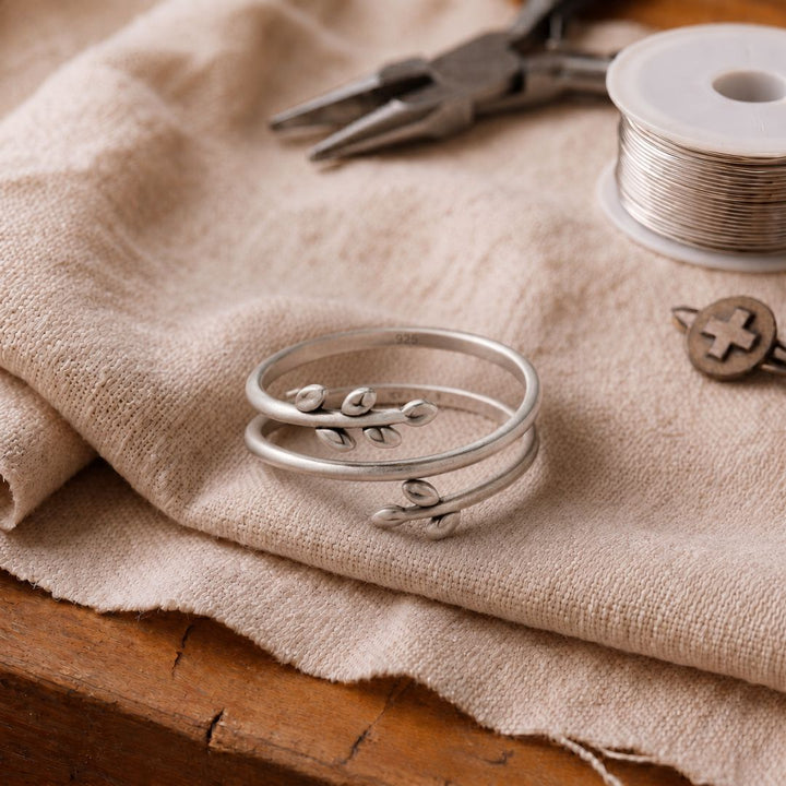 Sandra Olive Ring