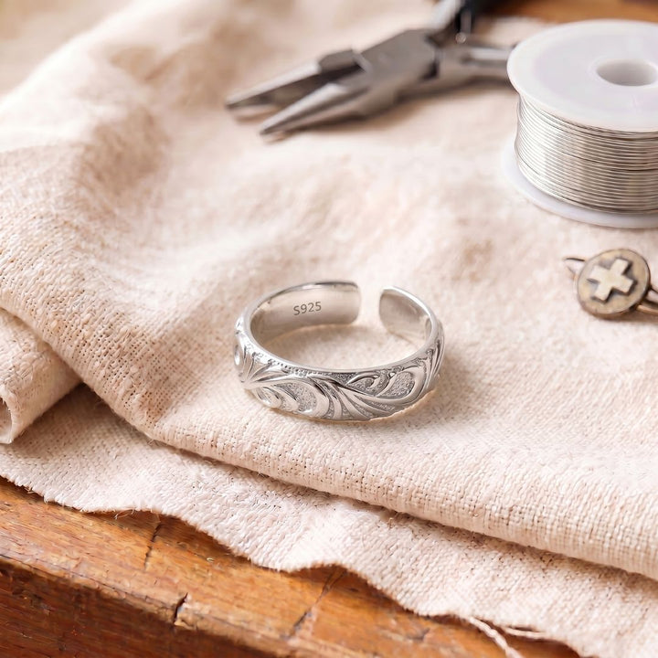 Sandra Vine Ring