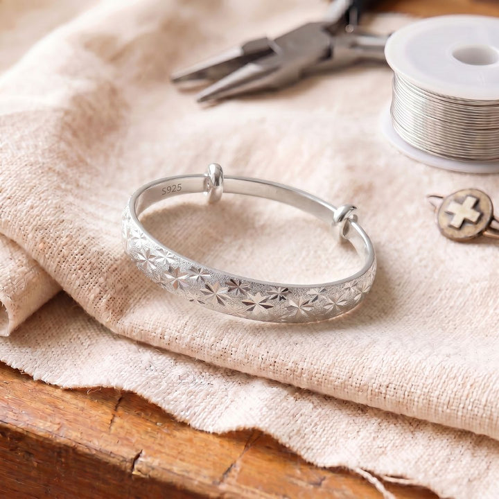Sandra Star Cuff