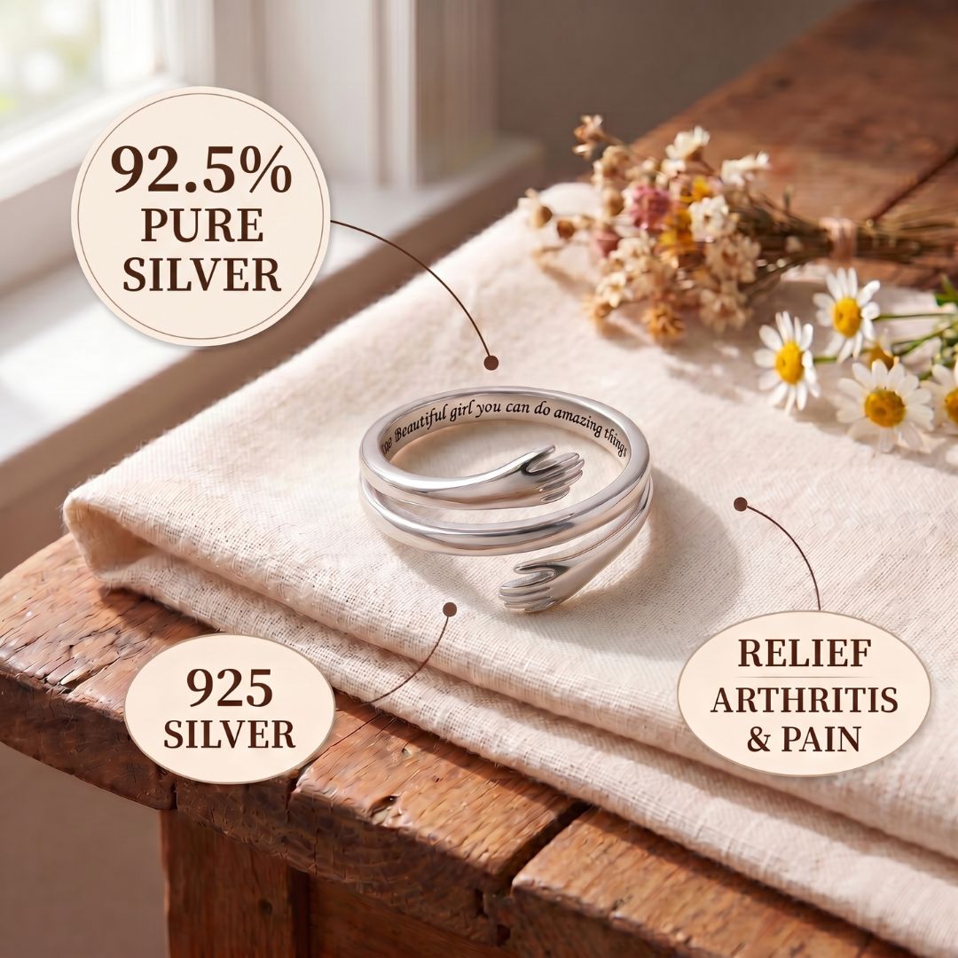Sandra Embrace Ring