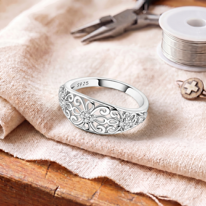 Sandra Filigree Ring