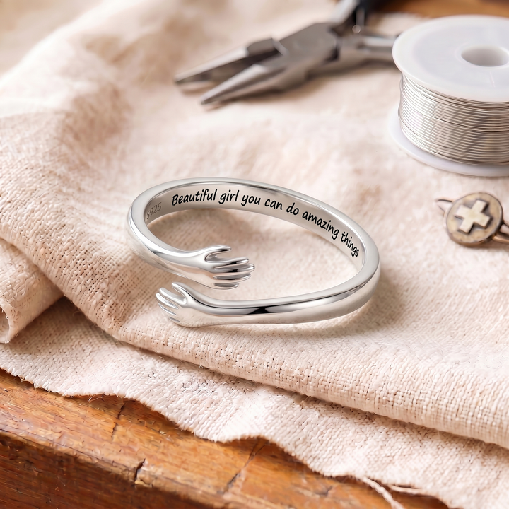 Sandra Embrace Ring